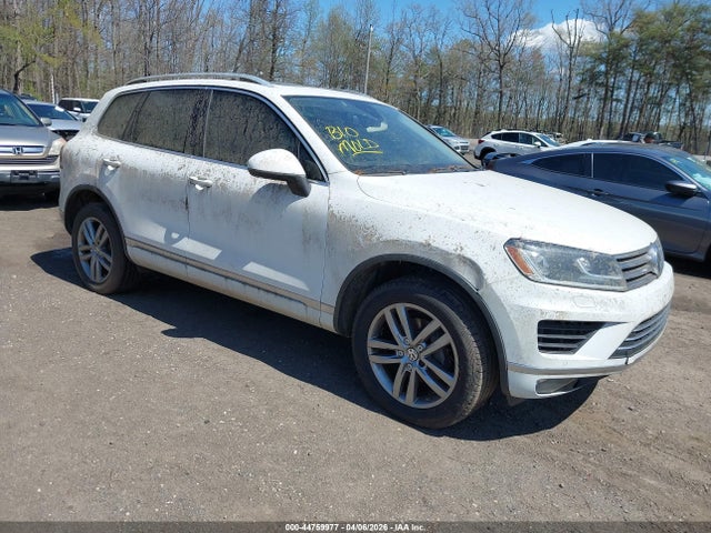 2016 VOLKSWAGEN TOUAREG WVGEF9BP9GD010415