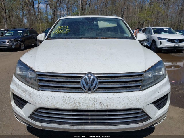 2016 VOLKSWAGEN TOUAREG WVGEF9BP9GD010415 Photo 5