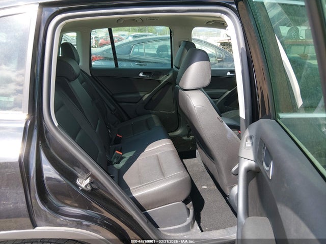 2015 Volkswagen Tiguan Se მანქანა იყიდება აუქციონზე, vin: WVGAV7AX1FW603809, აუქციონის ნომერი: 44760001
