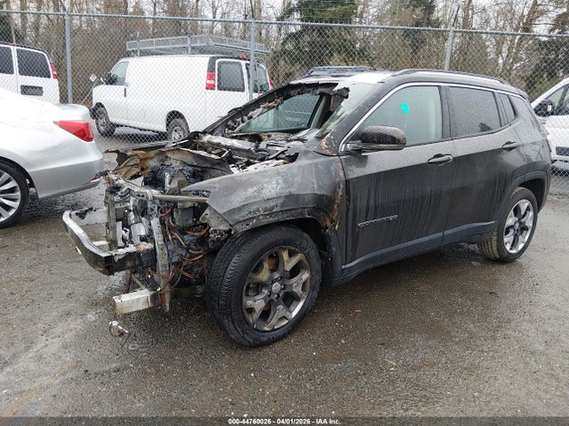3C4NJCCB5LT211252 Jeep Compass Limited Fwd