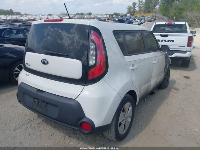 2015 Kia Soul მანქანა იყიდება აუქციონზე, vin: KNDJN2A27F7228336, აუქციონის ნომერი: 44760054
