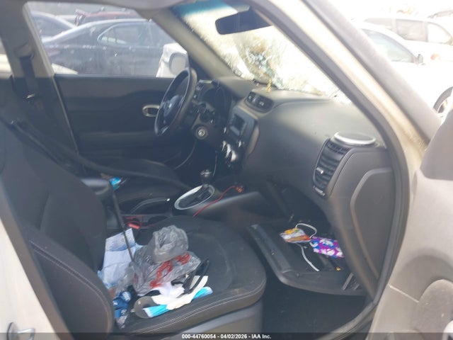 2015 Kia Soul მანქანა იყიდება აუქციონზე, vin: KNDJN2A27F7228336, აუქციონის ნომერი: 44760054