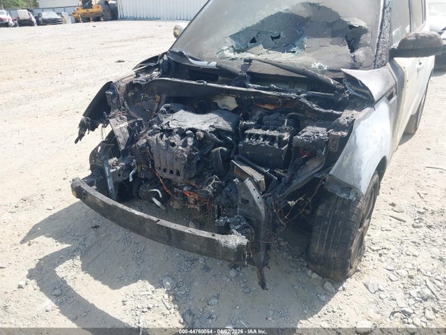 2015 Kia Soul მანქანა იყიდება აუქციონზე, vin: KNDJN2A27F7228336, აუქციონის ნომერი: 44760054