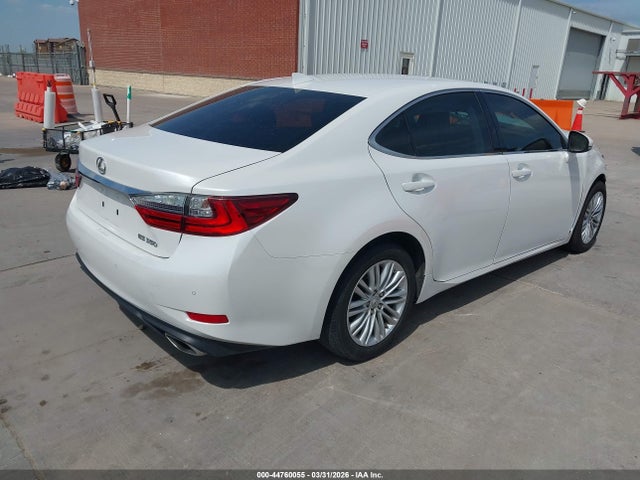 44760055 :رقم المزاد ، 58ABK1GG2HU073598 vin ، 2017 Lexus Es 350 مزاد بيع