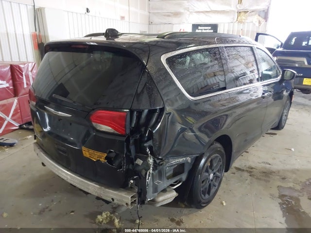 2020 Chrysler Voyager Lxi მანქანა იყიდება აუქციონზე, vin: 2C4RC1DG7LR163606, აუქციონის ნომერი: 44760086