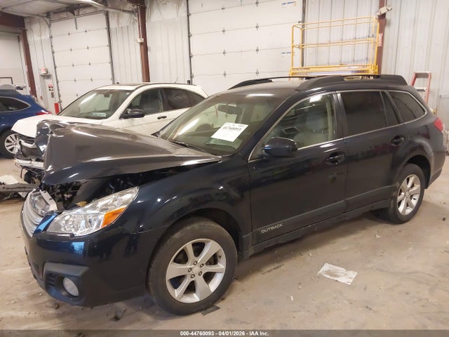 44760093 :رقم المزاد ، 4S4BRCCC7E3265229 vin ، 2014 Subaru Outback 2.5i Premium مزاد بيع