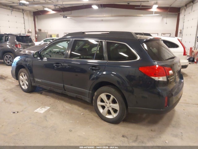 44760093 :رقم المزاد ، 4S4BRCCC7E3265229 vin ، 2014 Subaru Outback 2.5i Premium مزاد بيع