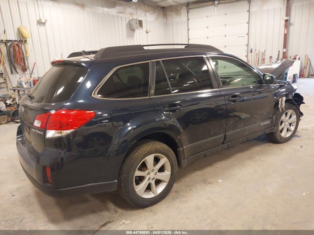 44760093 :رقم المزاد ، 4S4BRCCC7E3265229 vin ، 2014 Subaru Outback 2.5i Premium مزاد بيع