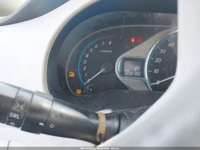 2011 TOYOTA SIENNA 5TDYK3DC8BS090243 Photo 6