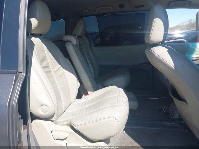 2011 TOYOTA SIENNA 5TDYK3DC8BS090243 Photo 7