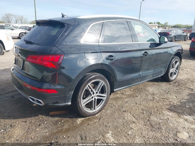 44760154 :رقم المزاد ، WA1A4AFY7J2220019 vin ، 2018 Audi Sq5 3.0t Premium Plus مزاد بيع