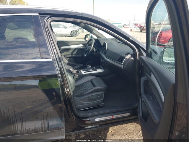 44760154 :رقم المزاد ، WA1A4AFY7J2220019 vin ، 2018 Audi Sq5 3.0t Premium Plus مزاد بيع