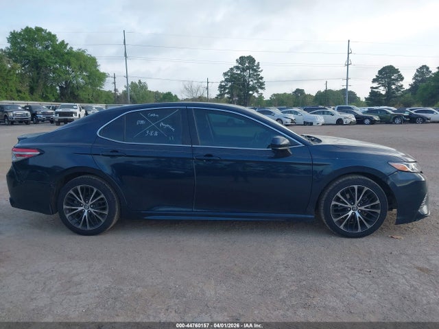 Продаж на аукціоні авто 2018 Toyota Camry Se, vin: 4T1B11HK2JU668521, номер лоту: 44760157