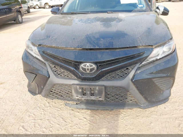 Продаж на аукціоні авто 2018 Toyota Camry Se, vin: 4T1B11HK2JU668521, номер лоту: 44760157