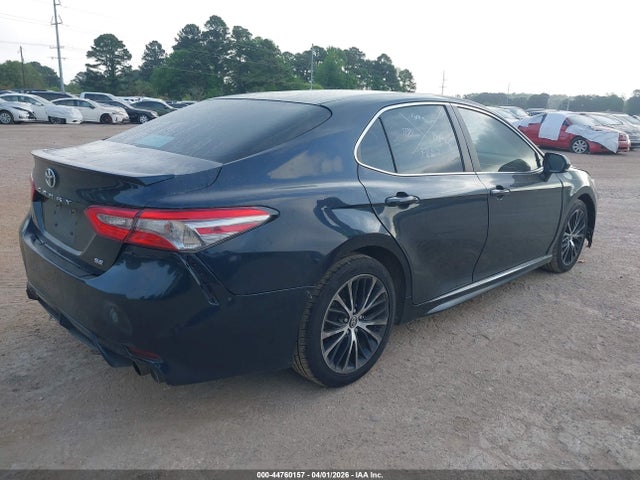 Продаж на аукціоні авто 2018 Toyota Camry Se, vin: 4T1B11HK2JU668521, номер лоту: 44760157