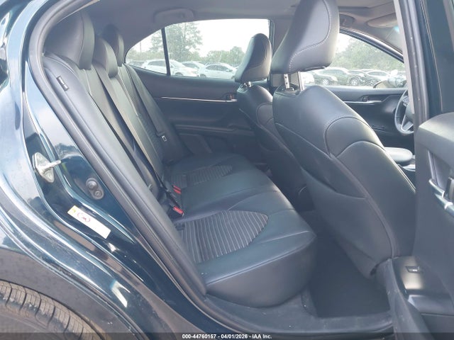 Продаж на аукціоні авто 2018 Toyota Camry Se, vin: 4T1B11HK2JU668521, номер лоту: 44760157