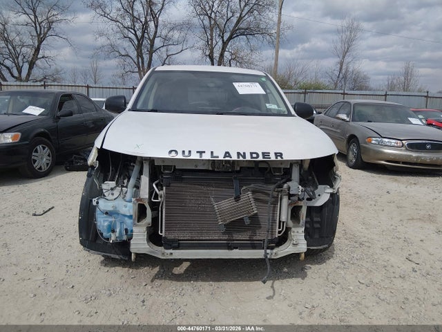 44760171 :رقم المزاد ، JA4AD2A30KZ014986 vin ، 2019 Mitsubishi Outlander Es مزاد بيع