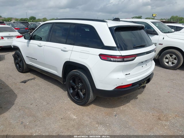 2023 JEEP GRAND CHEROKEE 1C4RJHAG6PC570141 Photo 2