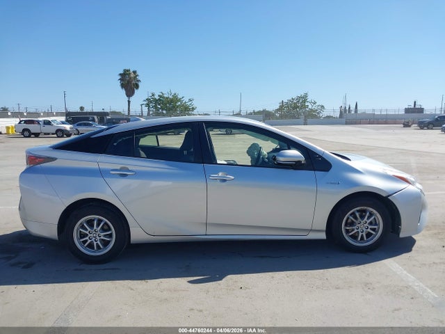 Продаж на аукціоні авто 2016 Toyota Prius Two, vin: JTDKBRFU0G3024311, номер лоту: 44760244