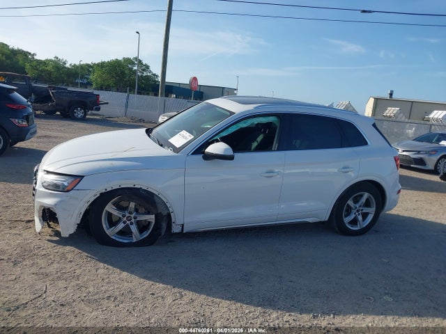 Продаж на аукціоні авто 2021 Audi Q5 Premium 45 Tfsi Quattro S Tronic, vin: WA1AAAFY1M2112475, номер лоту: 44760261