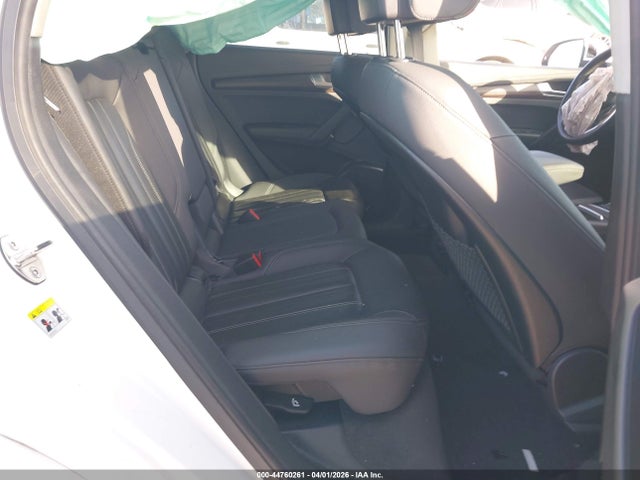 Продаж на аукціоні авто 2021 Audi Q5 Premium 45 Tfsi Quattro S Tronic, vin: WA1AAAFY1M2112475, номер лоту: 44760261