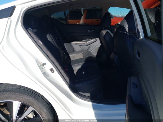 44760274 :رقم المزاد ، 1N4BL4CW2NN304146 vin ، 2022 Nissan Altima Sr Intelligent Awd مزاد بيع