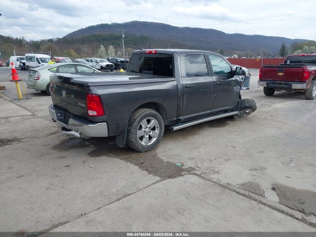 2019 RAM 1500 CLASSIC 1C6RR7LT6KS534744 Photo 3