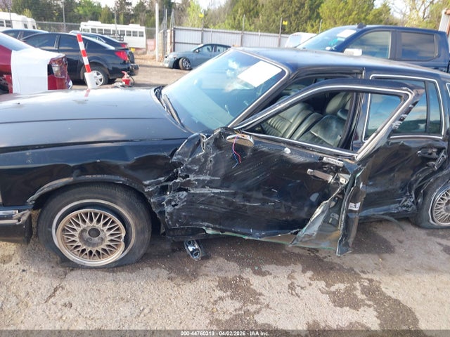 Aukcja sprzedaży 1994 Lincoln Town Car Executive, vin: 1LNLM81W2RY619406, numer aukcji: 44760319