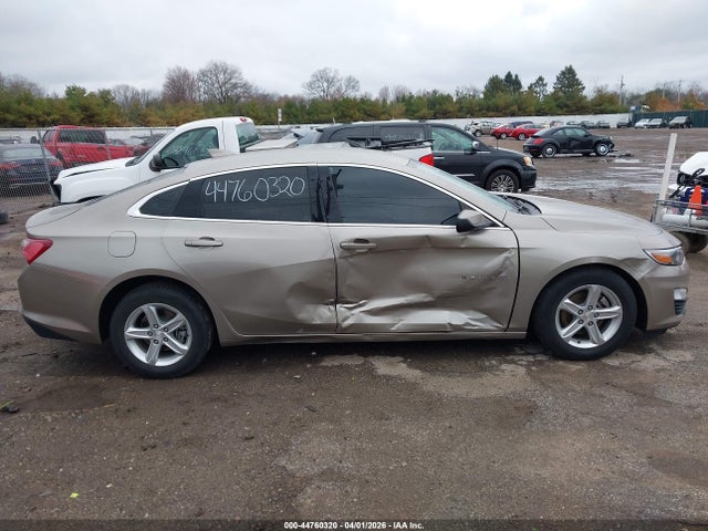 44760320 :رقم المزاد ، 1G1ZD5ST1NF150812 vin ، 2022 Chevrolet Malibu Fwd Lt مزاد بيع
