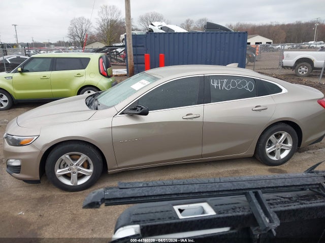 44760320 :رقم المزاد ، 1G1ZD5ST1NF150812 vin ، 2022 Chevrolet Malibu Fwd Lt مزاد بيع