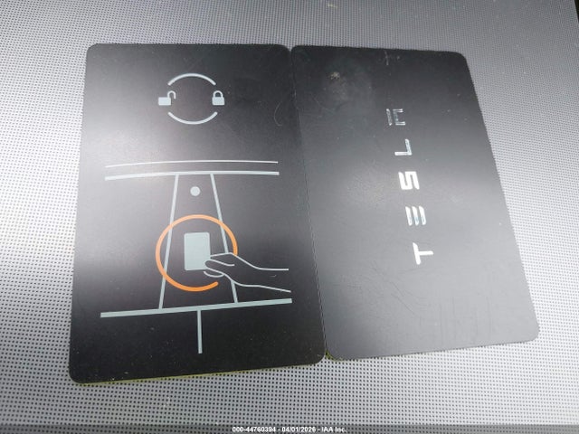 44760394 :رقم المزاد ، 7SAYGDEE8TA385078 vin ، 2026 Tesla Model Y All-wheel Drive/long Range Launch Series/premium All-wheel Drive مزاد بيع