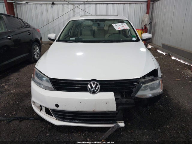 2012 Volkswagen Jetta 2.5l Se მანქანა იყიდება აუქციონზე, vin: 3VWBP7AJXCM376434, აუქციონის ნომერი: 44760415