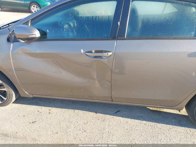 44760456 :رقم المزاد ، 2T1BURHE4JC071811 vin ، 2018 Toyota Corolla Se مزاد بيع
