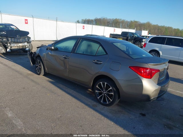 44760456 :رقم المزاد ، 2T1BURHE4JC071811 vin ، 2018 Toyota Corolla Se مزاد بيع