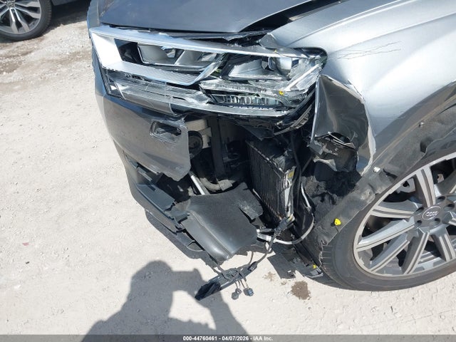 Продажа на аукционе авто 2017 Audi Q7 3.0t Premium, vin: WA1LAAF74HD019900, номер лота: 44760461