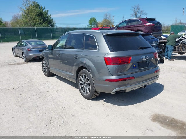 Продажа на аукционе авто 2017 Audi Q7 3.0t Premium, vin: WA1LAAF74HD019900, номер лота: 44760461