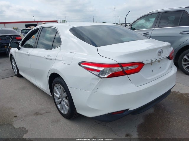 4T1B11HK5JU074019 Toyota CAMRY LE