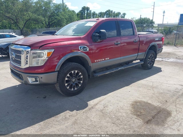 2017 NISSAN TITAN XD 1N6BA1F43HN557812 Photo 1