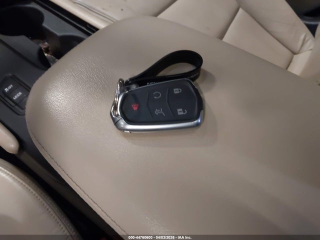 Продажа на аукционе авто 2017 Cadillac Xt5 Premium Luxury, vin: 1GYKNERS5HZ114427, номер лота: 44760600