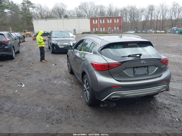 44760601 :رقم المزاد ، SJKCH5CR8KA011612 vin ، 2019 Infiniti Qx30 Luxe مزاد بيع