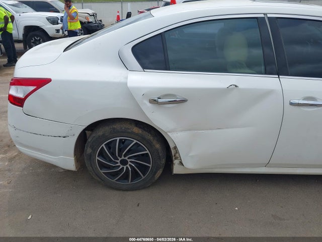 2010 Nissan Maxima 3.5 S მანქანა იყიდება აუქციონზე, vin: 1N4AA5AP5AC869144, აუქციონის ნომერი: 44760650