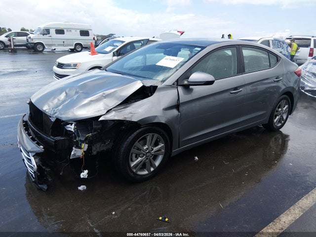 44760657 :رقم المزاد ، 5NPD84LF0JH390796 vin ، 2018 Hyundai Elantra Sel مزاد بيع