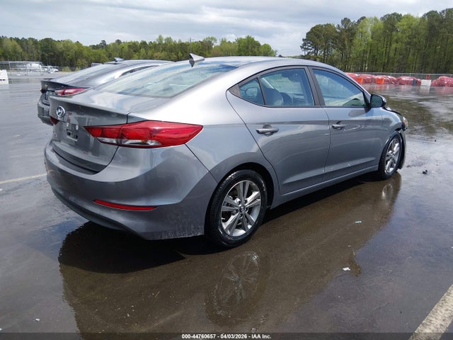 44760657 :رقم المزاد ، 5NPD84LF0JH390796 vin ، 2018 Hyundai Elantra Sel مزاد بيع