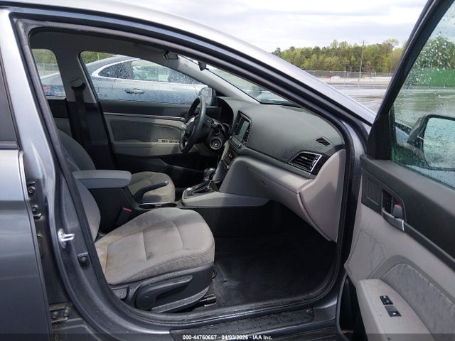44760657 :رقم المزاد ، 5NPD84LF0JH390796 vin ، 2018 Hyundai Elantra Sel مزاد بيع