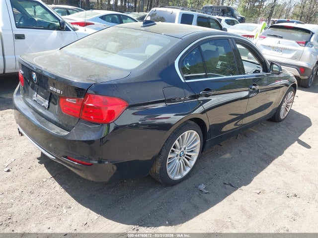 44760672 :رقم المزاد ، WBA3B3C58DF541684 vin ، 2013 Bmw 328i Xdrive مزاد بيع