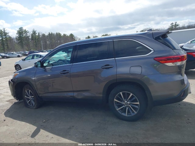 5TDJZRFHXKS926966 Toyota Highlander Xle