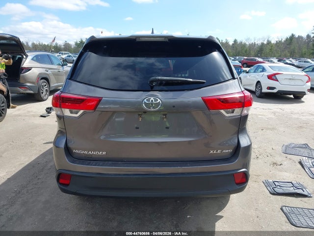 5TDJZRFHXKS926966 Toyota Highlander Xle