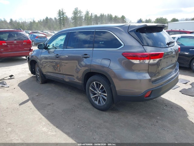 5TDJZRFHXKS926966 Toyota Highlander Xle