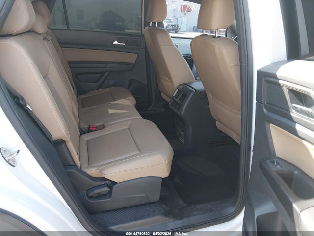 44760692 :رقم المزاد ، 1V21E2CA4LC208616 vin ، 2020 Volkswagen Atlas Cross Sport 3.6l V6 Se W/technology/3.6l V6 Se W/technology R-line مزاد بيع