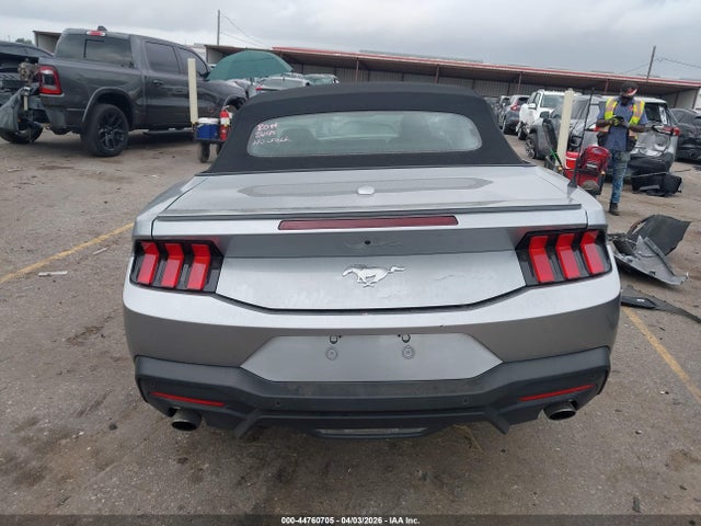 44760705 :رقم المزاد ، 1FAGP8UH1R5116774 vin ، 2024 Ford Mustang Ecoboost Premium مزاد بيع